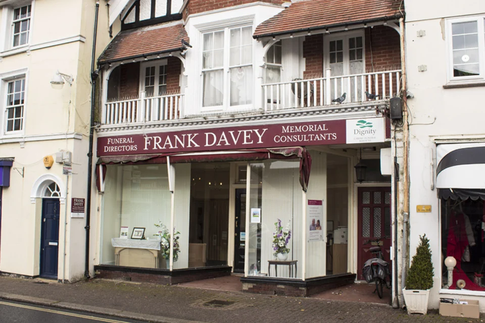 Image of Frank Davey & Co